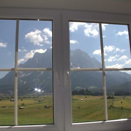 Alpin-Sportiv Appartement Lermoos Buitenkant foto