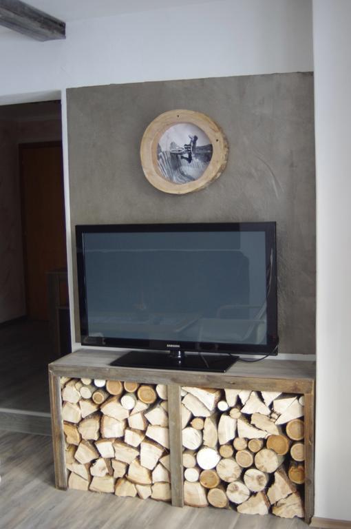 Alpin-Sportiv Appartement Lermoos Kamer foto