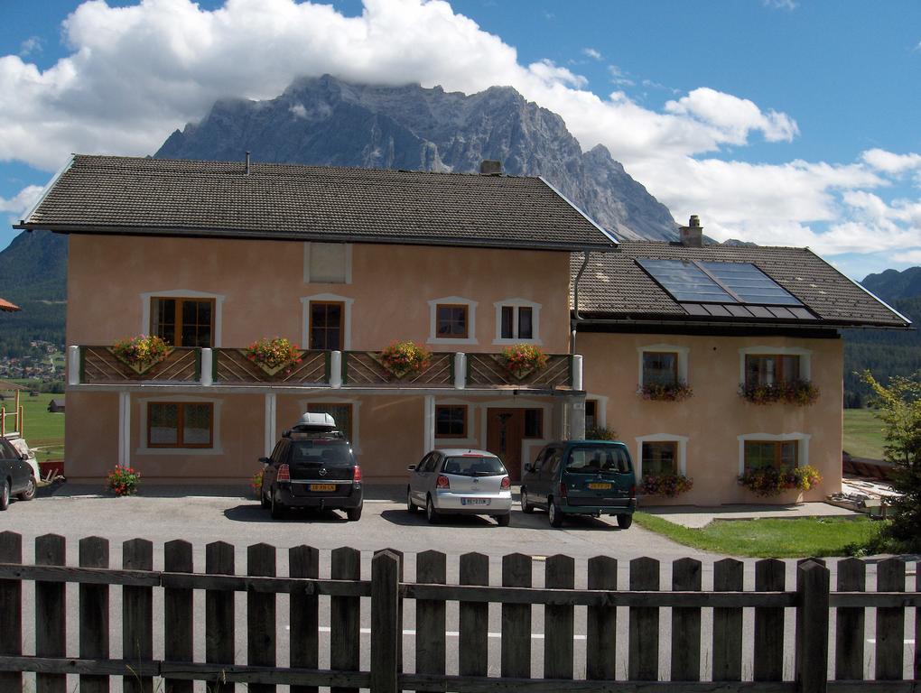 Alpin-Sportiv Appartement Lermoos Kamer foto