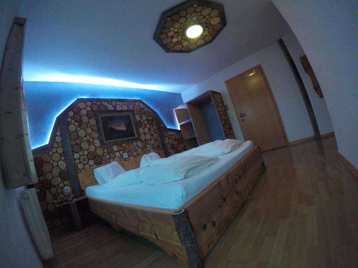 Alpin-Sportiv Appartement Lermoos Buitenkant foto