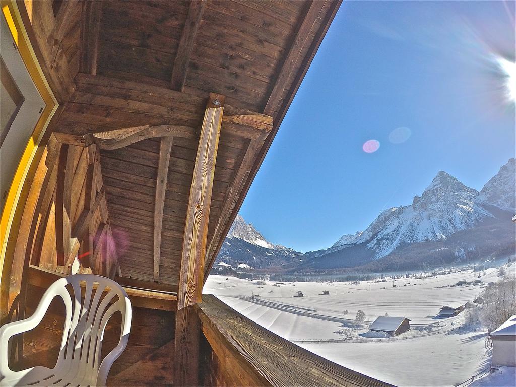 Alpin-Sportiv Appartement Lermoos Kamer foto