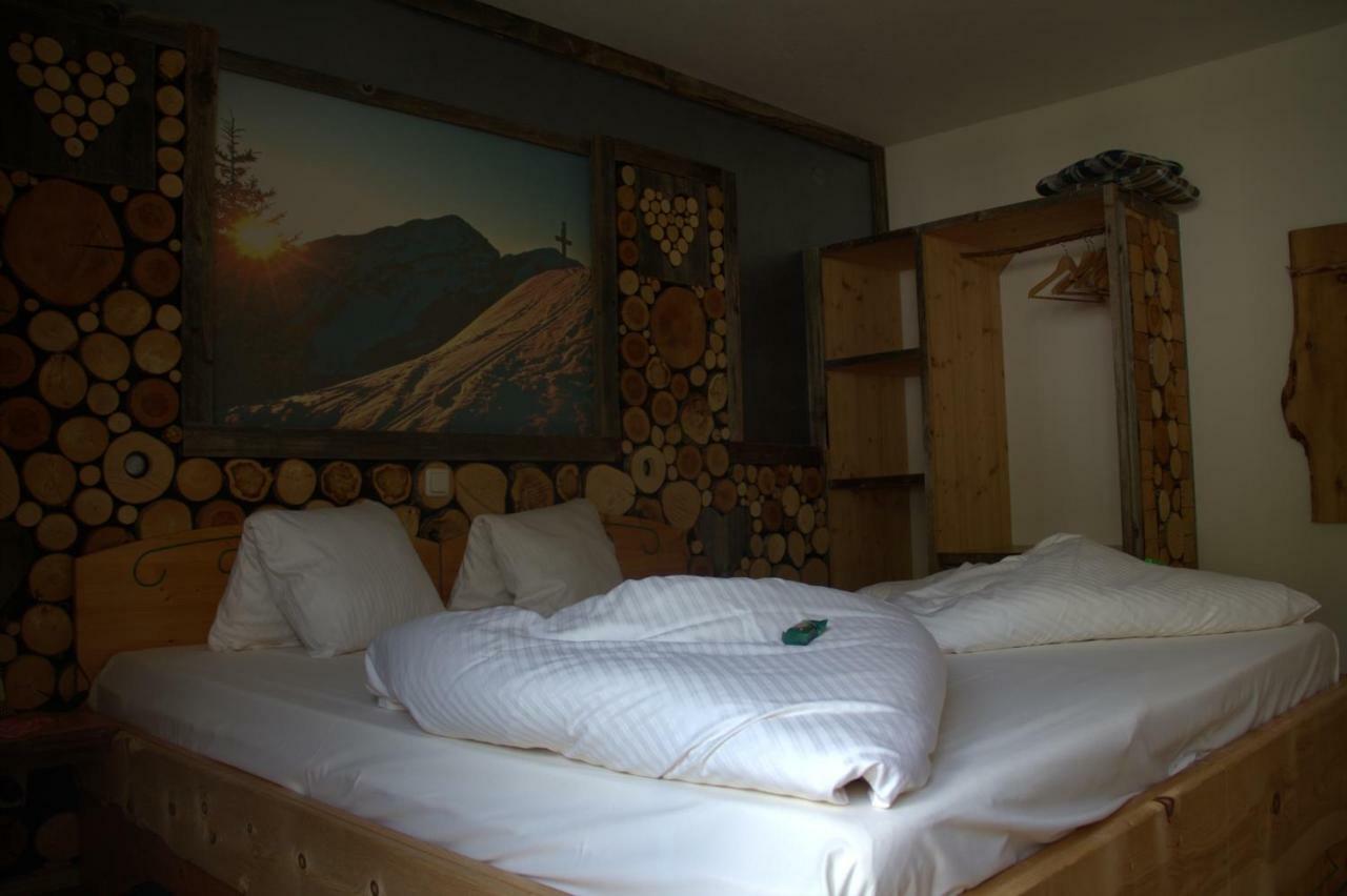 Alpin-Sportiv Appartement Lermoos Buitenkant foto